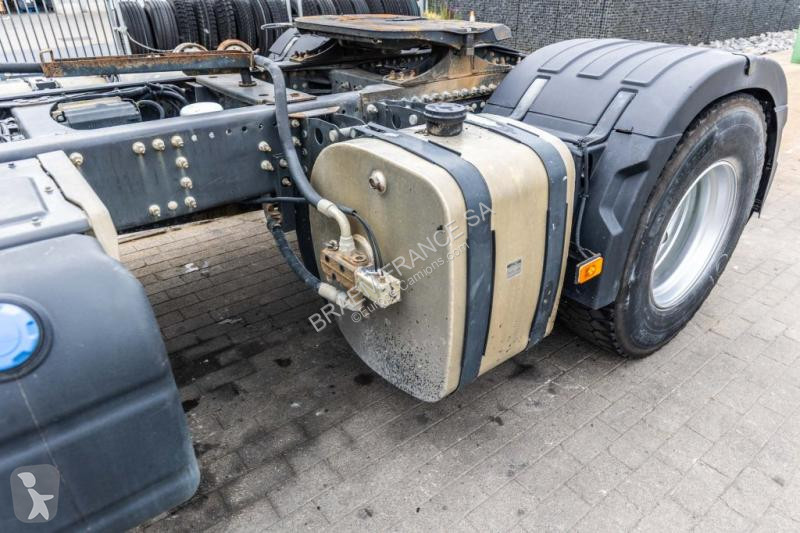 جرار Volvo GLOB 460+HYDR