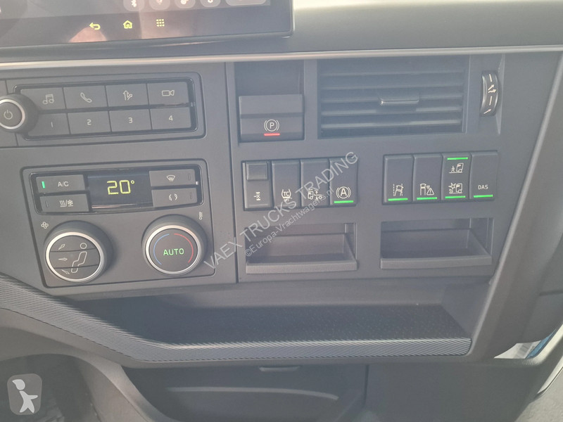 Traktor Volvo 13500 Globetrotter XL 4x2 - NEW -...