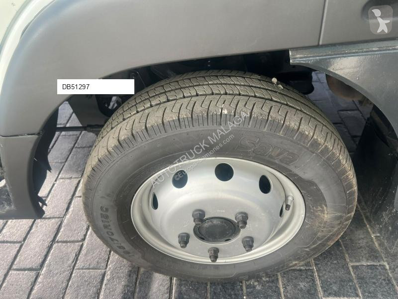 جرار Nissan CABSTAR 35.13 PARA HIELO
