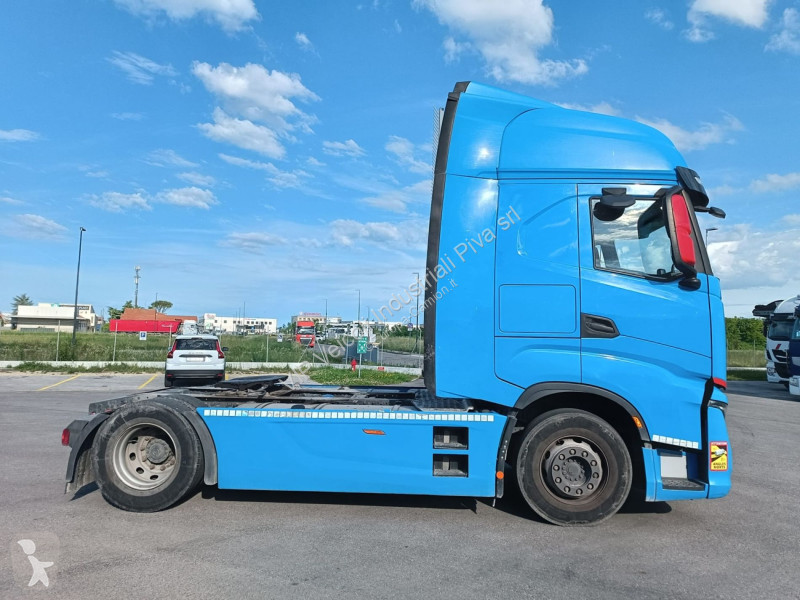 Iveco 510 tractor unit
