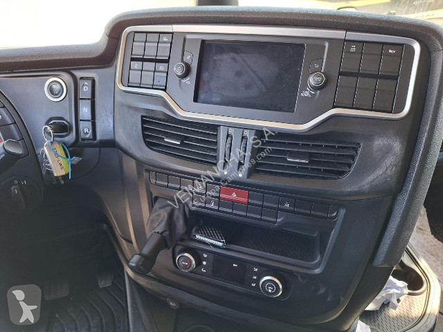 جرار Iveco Stralis AS440S49T/P