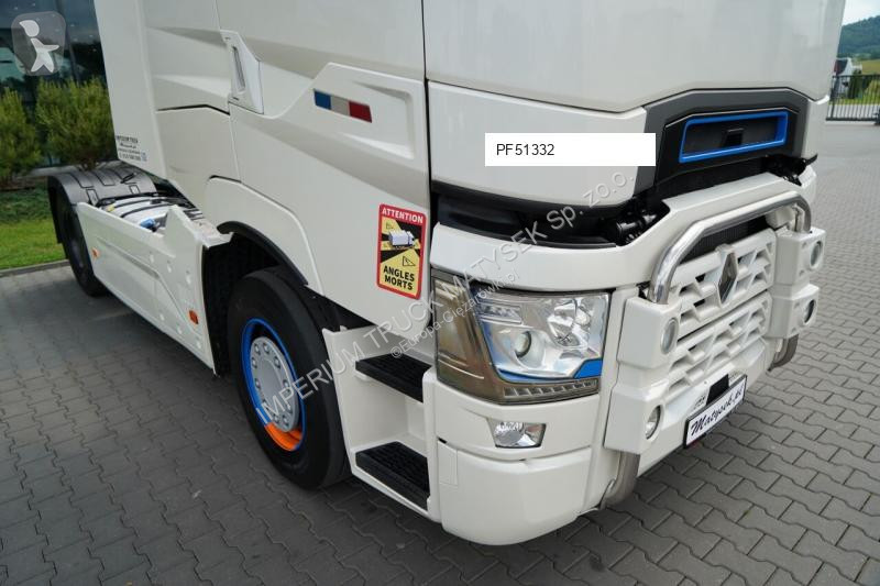 جرار Renault T 520