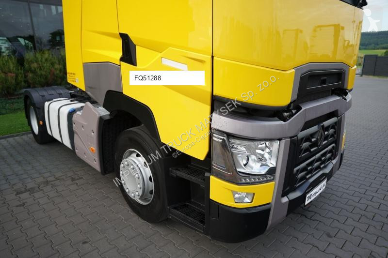 Влекач Renault T 440