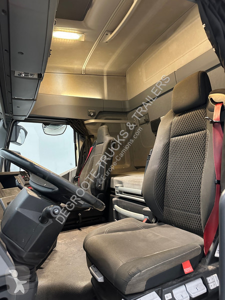 جرار Renault T460*