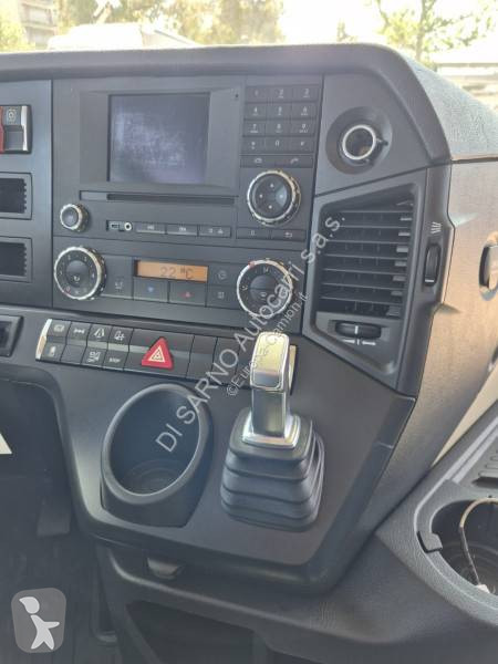 جرار Mercedes