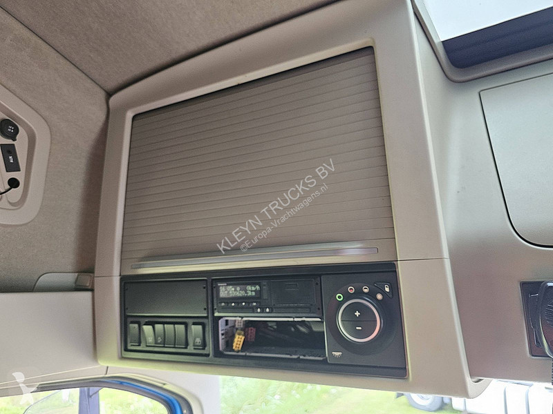 جرار Volvo 460 5 2X TANK VEB+ IPC