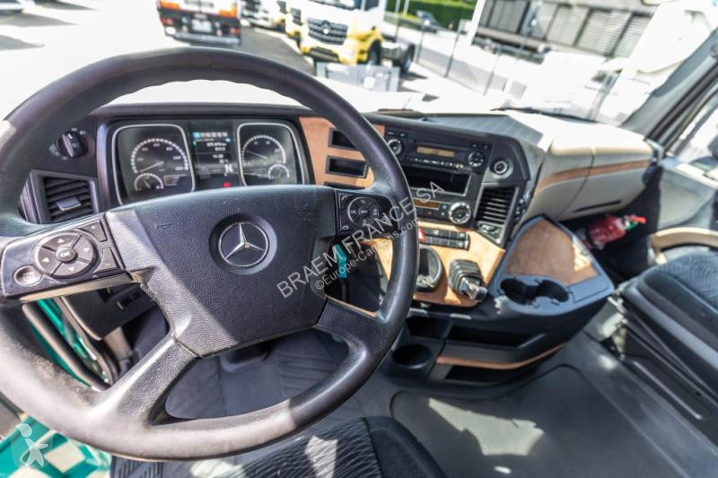 جرار Mercedes ACTROS 1845