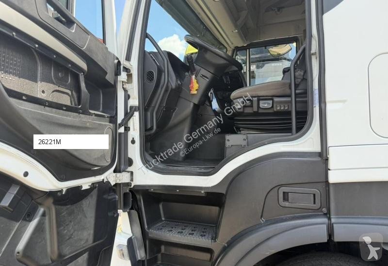 Iveco  tractor unit