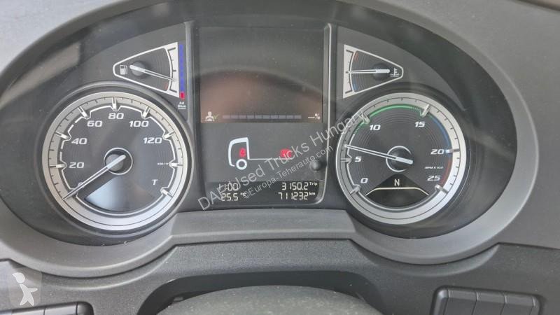 جرار DAF XF  FT LOW DECK 4X2