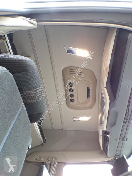 جرار DAF XG  FT 4X2