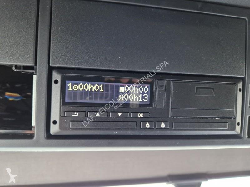 جرار DAF XG  FT 4X2