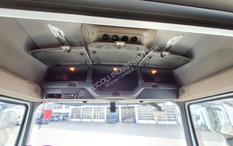 جرار DAF XG  FT 4X2