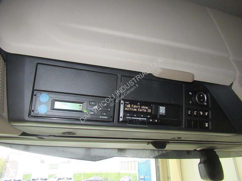 جرار DAF XG  FT 4X2