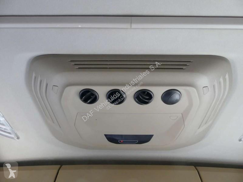 جرار DAF XG  FT 4X2