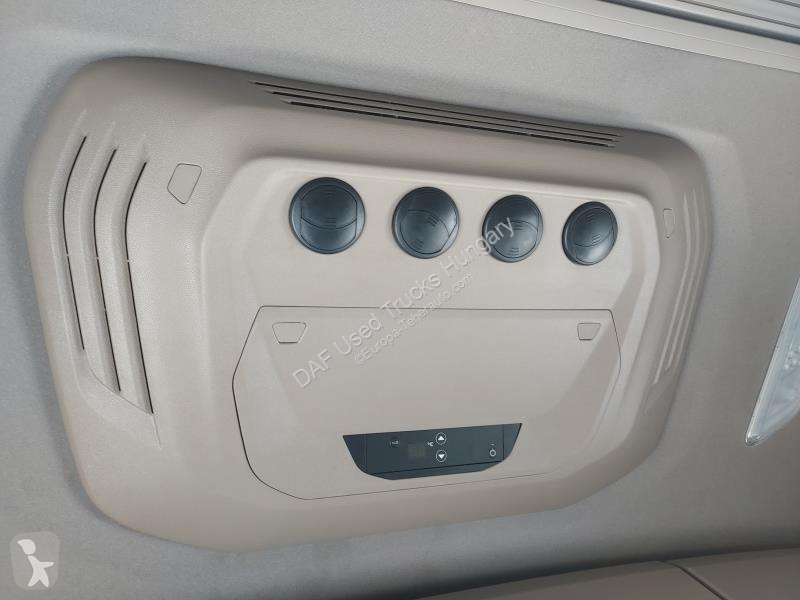 جرار DAF XFn  FT 4X2