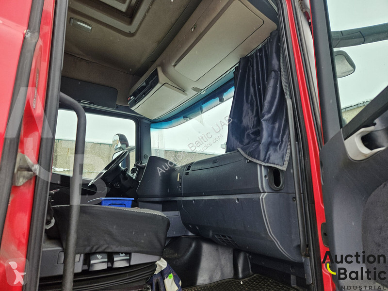 جرار Scania 480