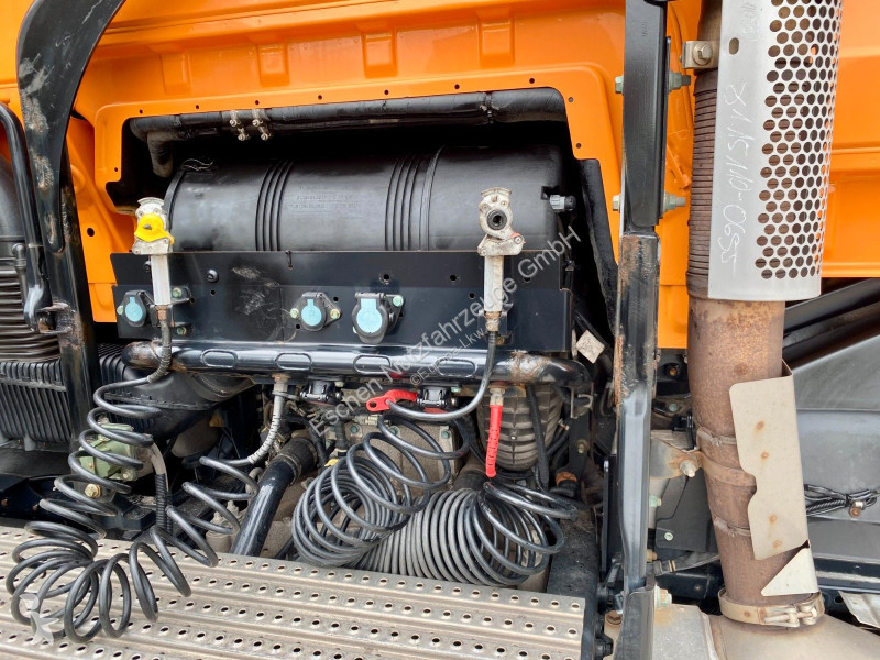 جرار MAN 33.580 6x4...