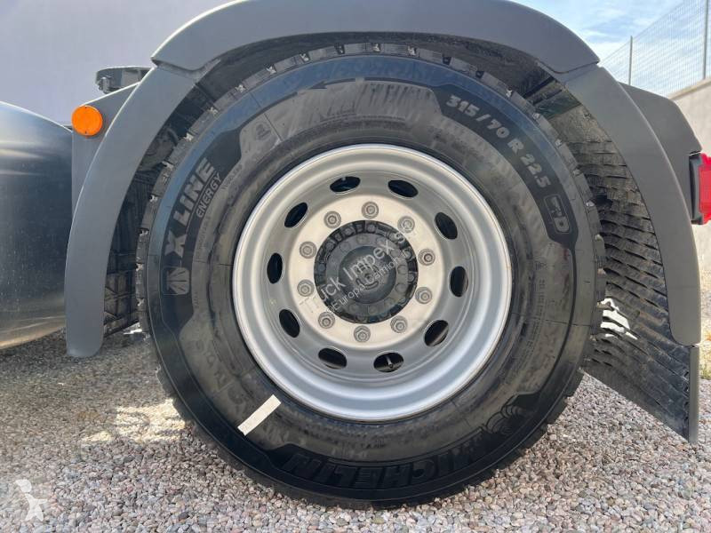جرار Iveco