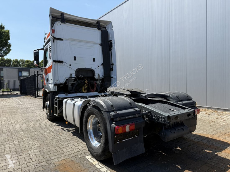 Traktor Mercedes 1832 4x2 - 644.765 Km