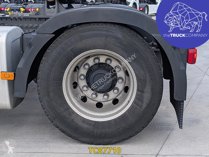 جرار Volvo 500