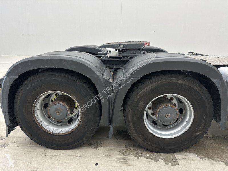 جرار Mercedes 3348 - 6x4