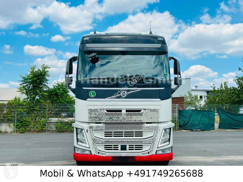 جرار Volvo 500 GlobeTrotter BL...