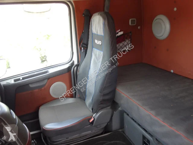 جرار Volvo 16610 6X4 BIG...
