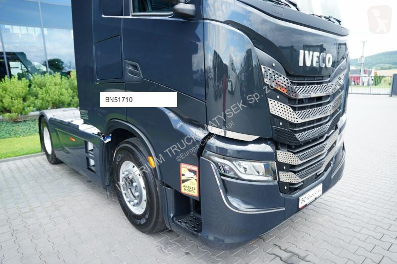 Влекач Iveco 510