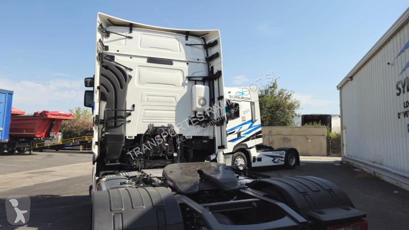 جرار Renault  T 520 (LOCATION / RENT / EN...