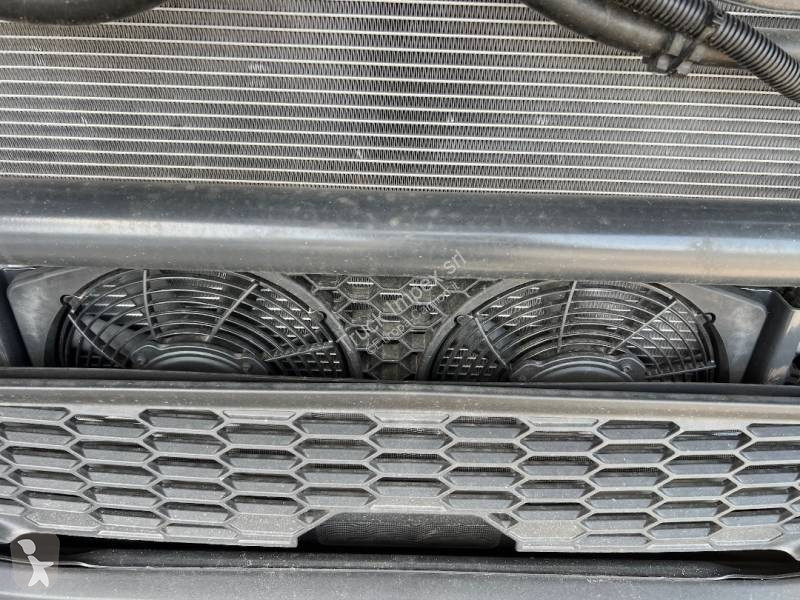 جرار Iveco