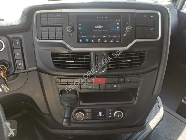 جرار Iveco X-WAY AS440X49T/P