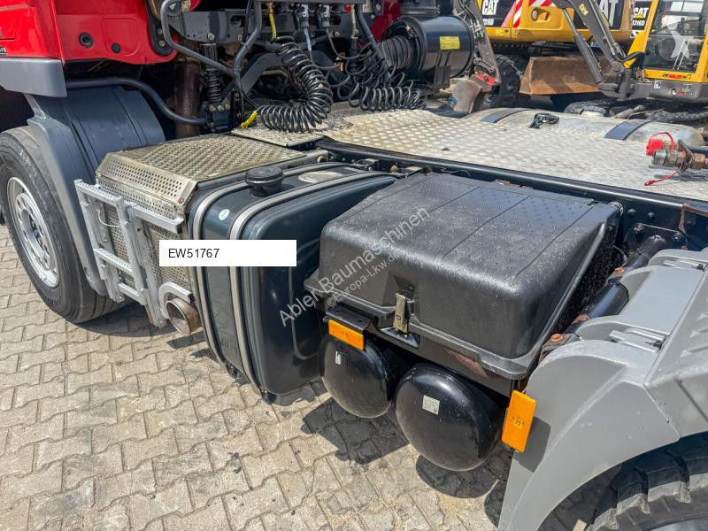 Cabeza tractora Mercedes 3351 MP3