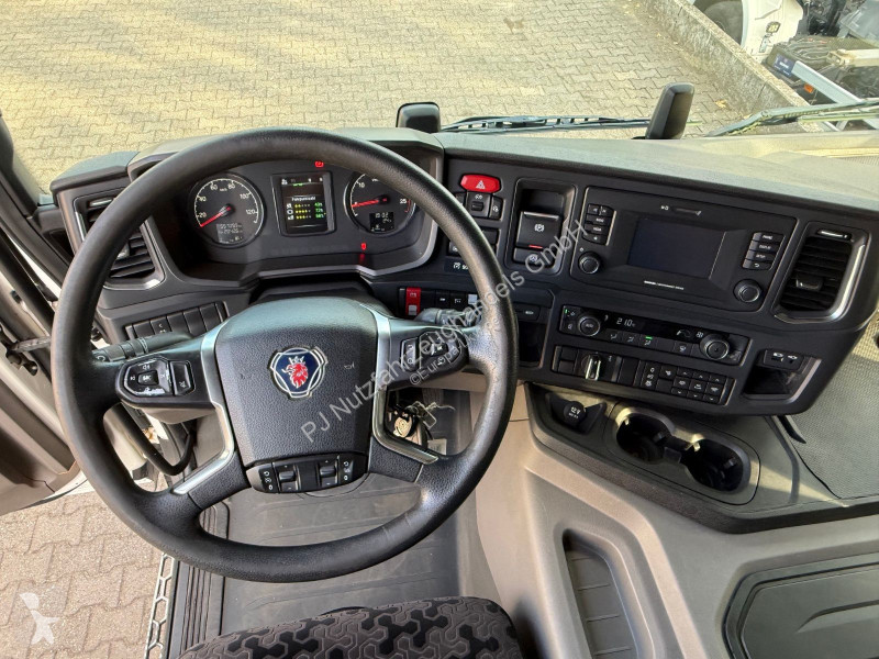جرار Scania 450