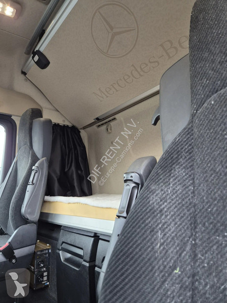 Trekker Mercedes 1851 with Retarder