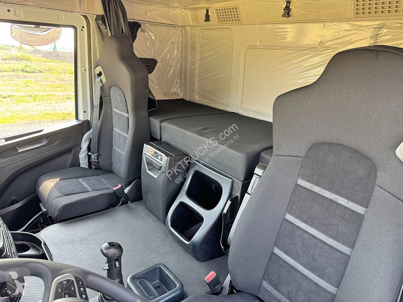 Trattore Stradale Iveco T-Way AT720T47TH...
