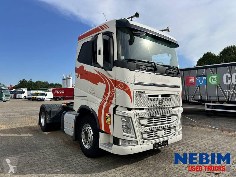 جرار Volvo 420 4x2 - 796.861km - Work remote