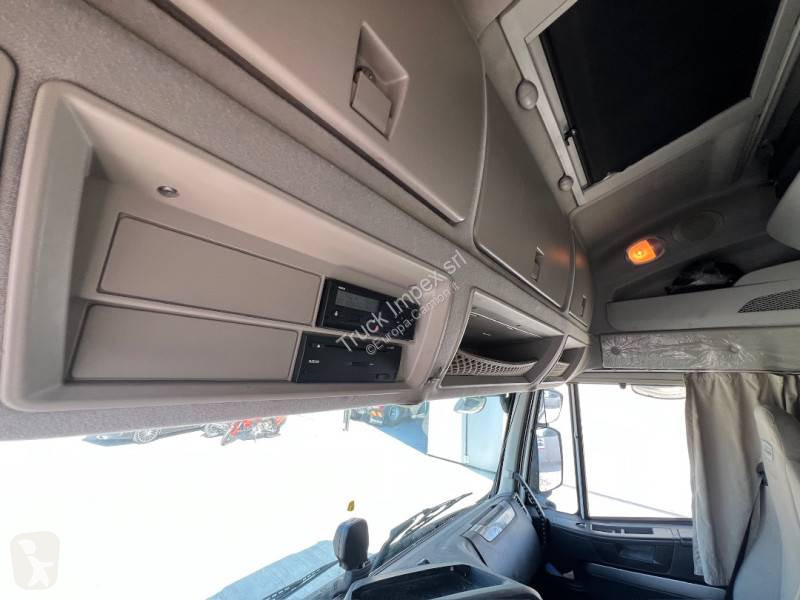 Iveco  tractor unit
