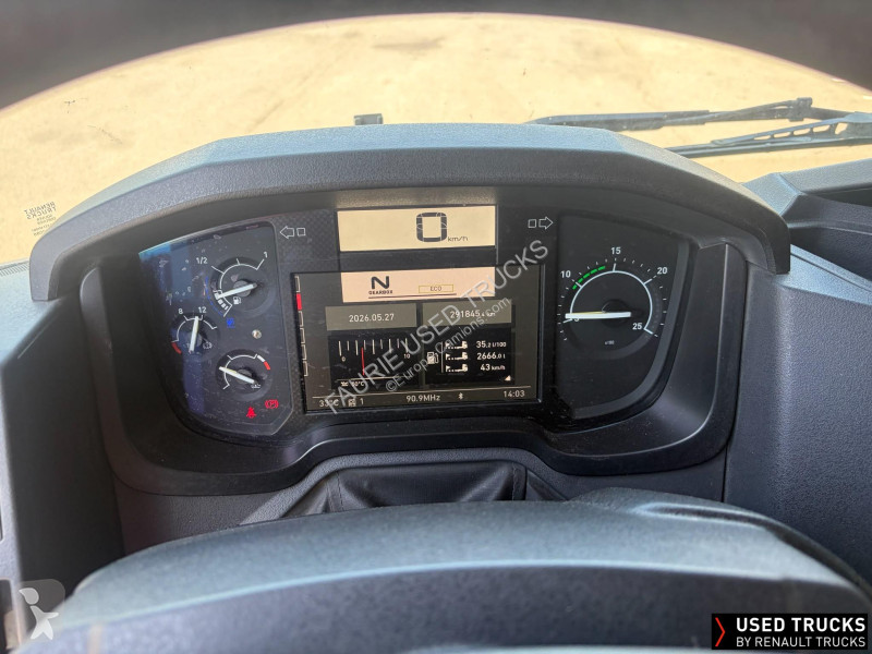 جرار Renault