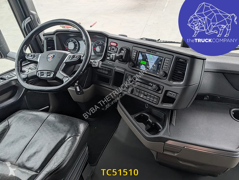 جرار Scania 450