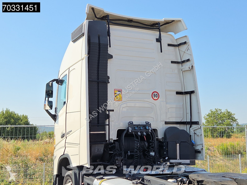 جرار Volvo FH 460 4X2 Globe Mega XL 2x Tanks...