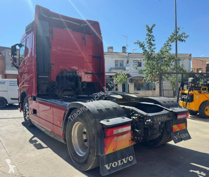 جرار Volvo