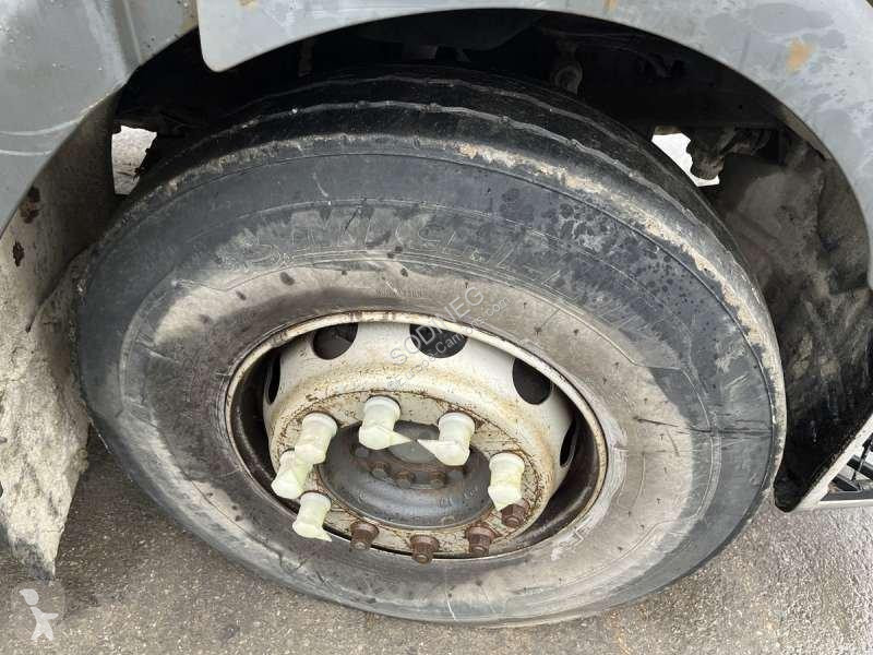جرار Renault PREMIUM .19 DCI 4X2