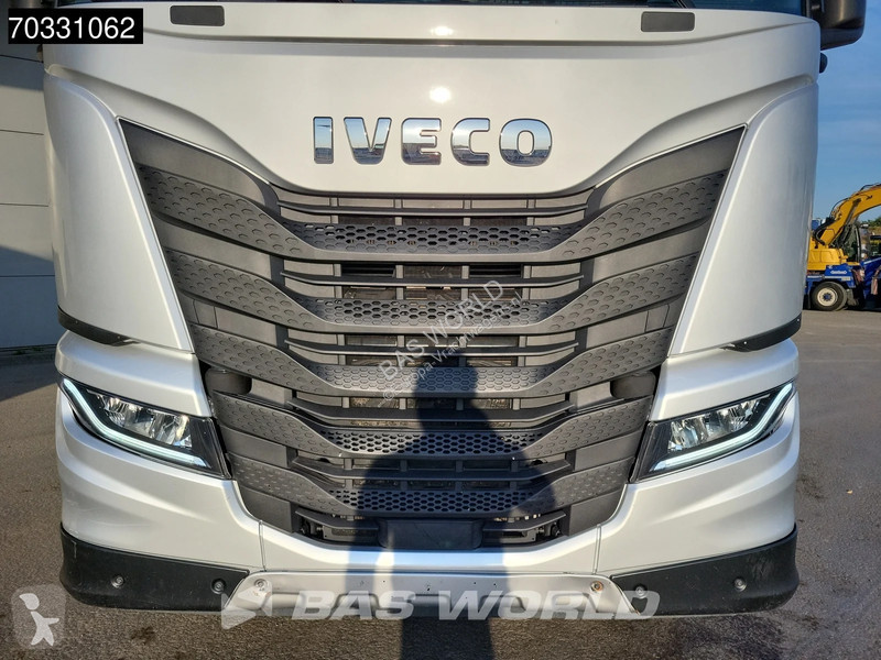 جرار Iveco X-Way 570 6X4 Retarder Standklima...