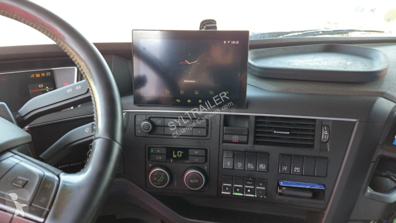جرار Volvo 500 I-SAVE
