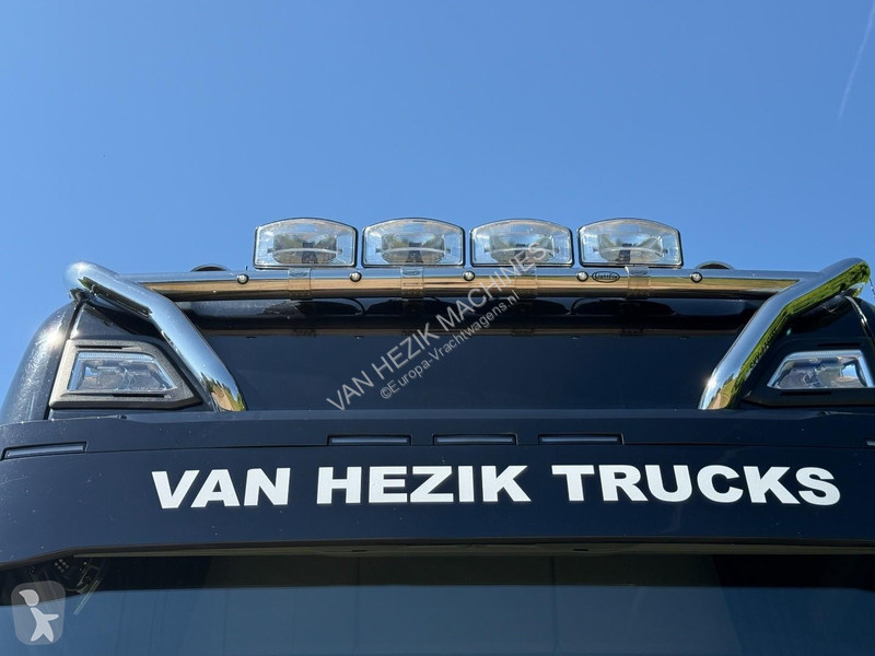 جرار Scania S660...