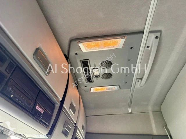 جرار Renault T460...