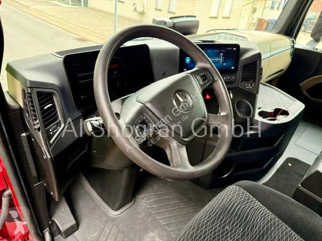 جرار Mercedes...