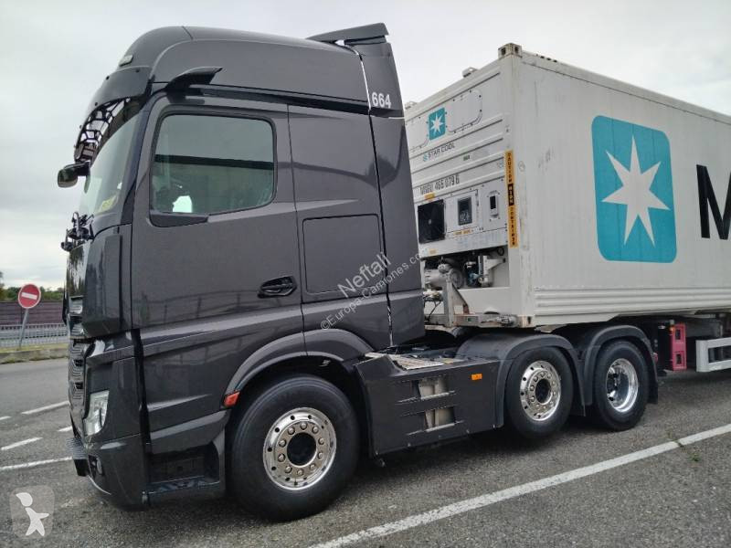 Traktor Mercedes