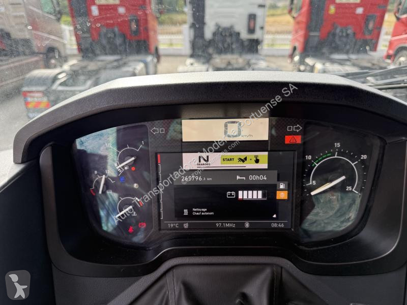 جرار Renault 520 Gamme