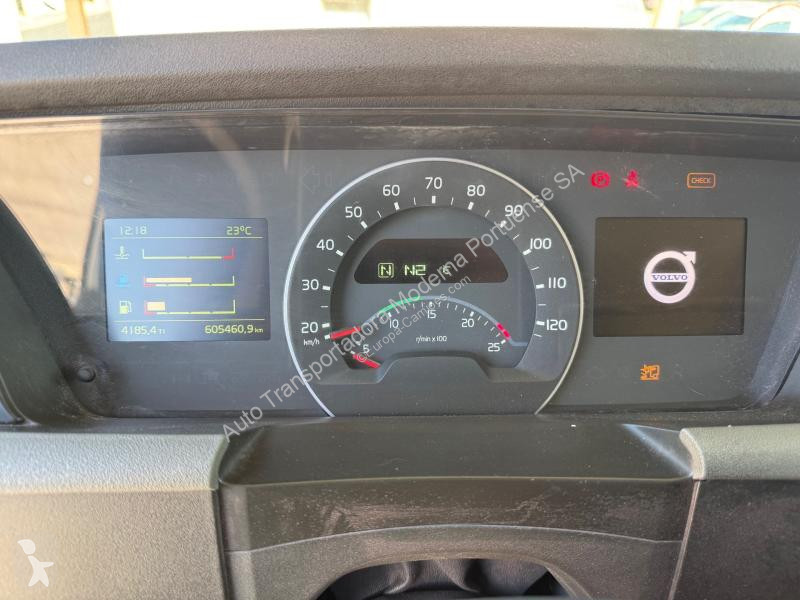 جرار Volvo 500